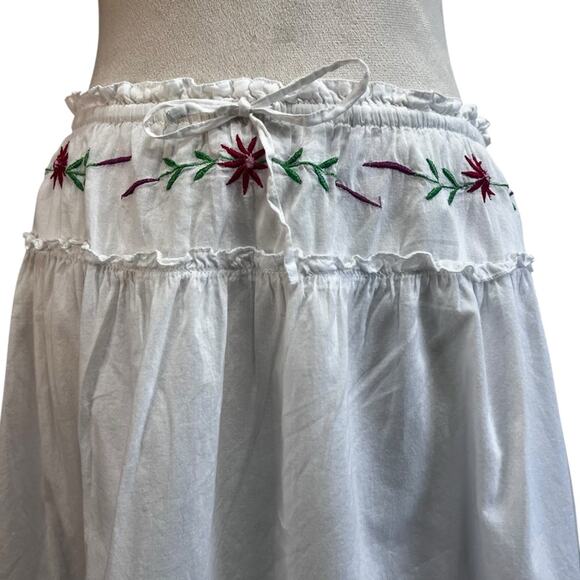 Vintage Floral Embroidery Tier Mini Skirt White 100% Cotton Ruffles Medium - Picture 2 of 8